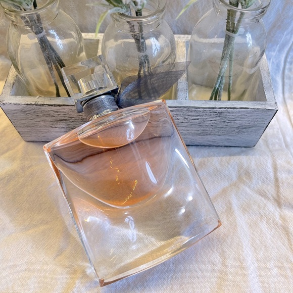 LA VIE EST BELLE EAU DE PARFUM - Picture 2 of 3